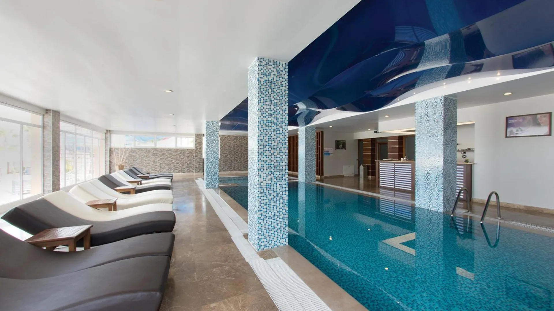 Unique Residence Hotel Golf And Spa Soke